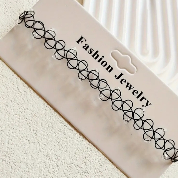 Choker Necklace - Picture 3 of 4